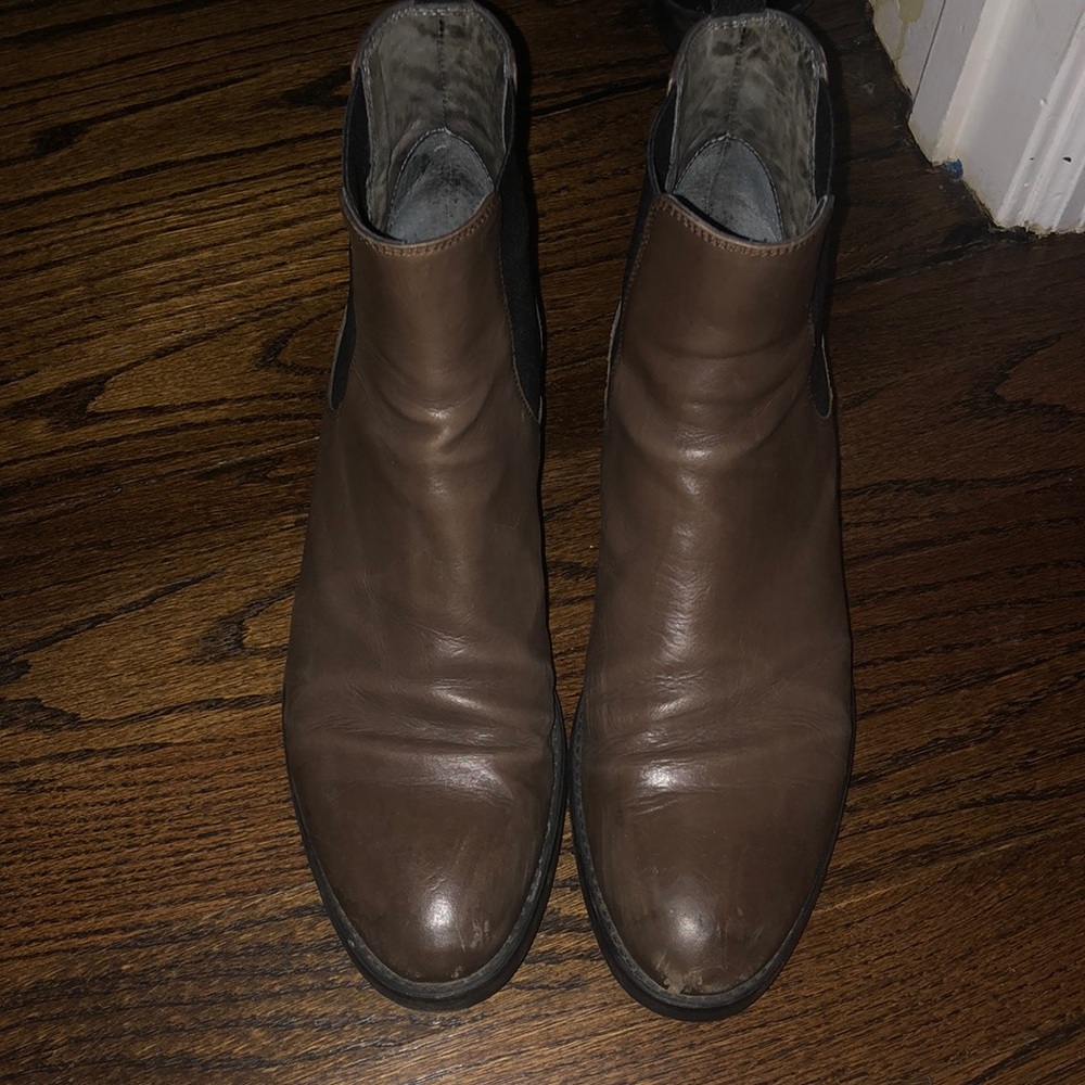Brown boots size 37 in good shape